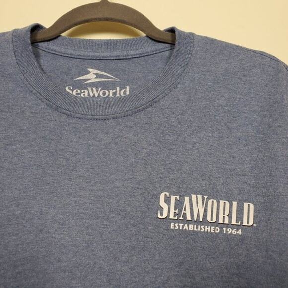 SeaWorld Unisex Graphic T Shirt Blue Size M Short Sleeve Cotton Blend NEW - Picture 2 of 7